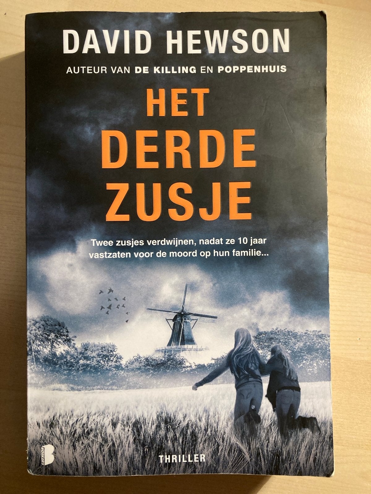 Het Derde Zusje - David Hewson (Thriller), Boeken, Ophalen of Verzenden, Zo goed als nieuw, Nederland