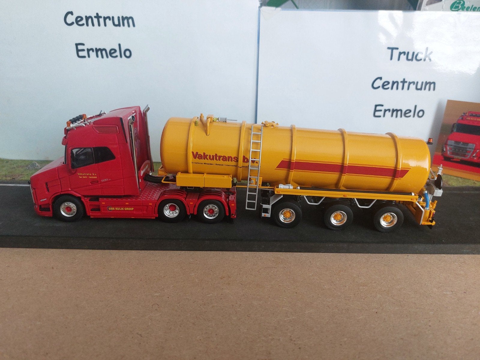Vakutrans; VLASTUIN VT5 6X2 TAG AXLE VACUUM TANK TRAILER - 3, Hobby en Vrije tijd, Ophalen of Verzenden, Nieuw, Bus of Vrachtwagen