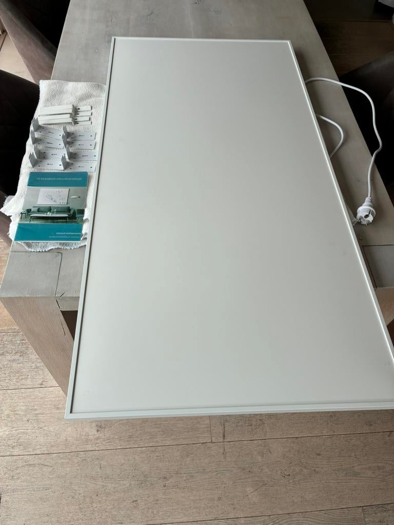Infrarood plafond Verwarmingspaneel 119,5 cm x  59,5 cm, Ophalen, Zo goed als nieuw
