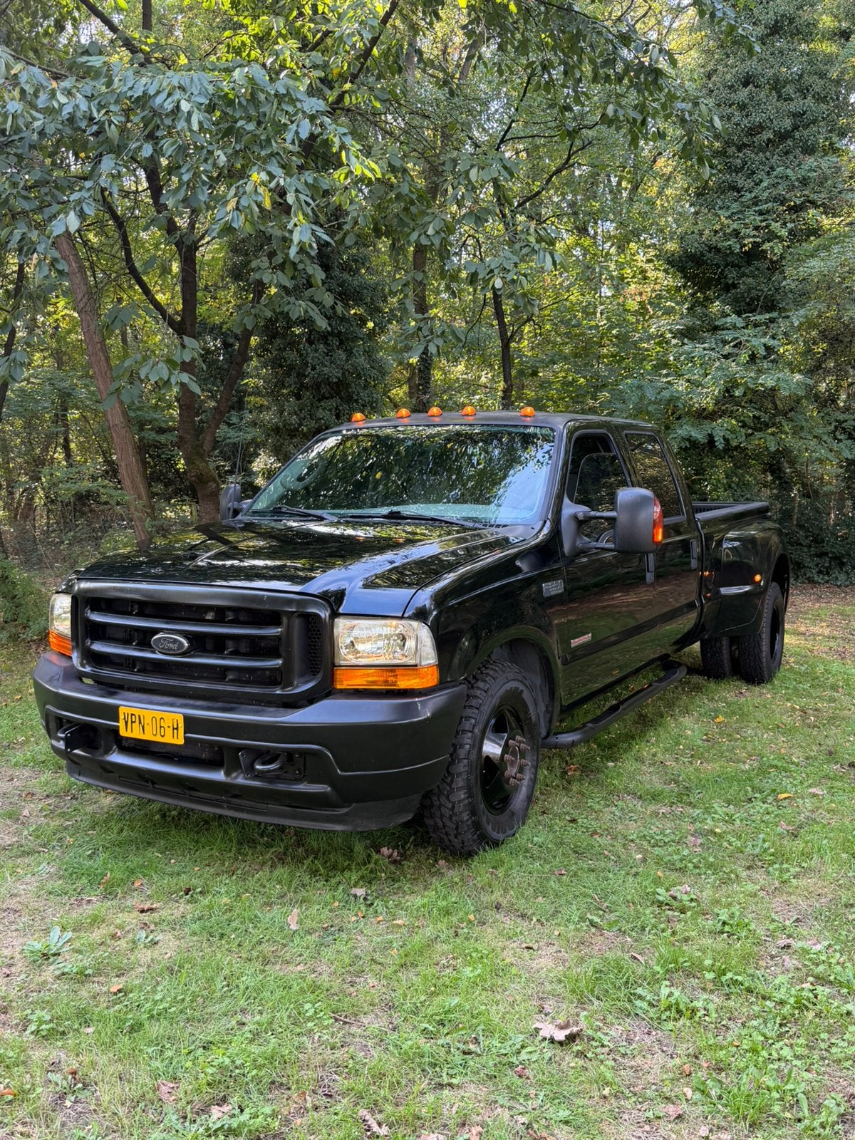 FORD F-350 6.0 POWERSTROKE SUPER DUTY XLT RIJBEWIJS B!, Auto's, Automaat, Zwart, 14 km/l, Bedrijf