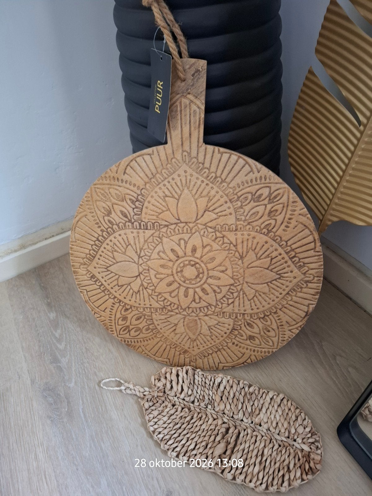 Boho set: Nieuwe houten mandala serveerplank + rieten blad, Huis en Inrichting, Ophalen, Nieuw