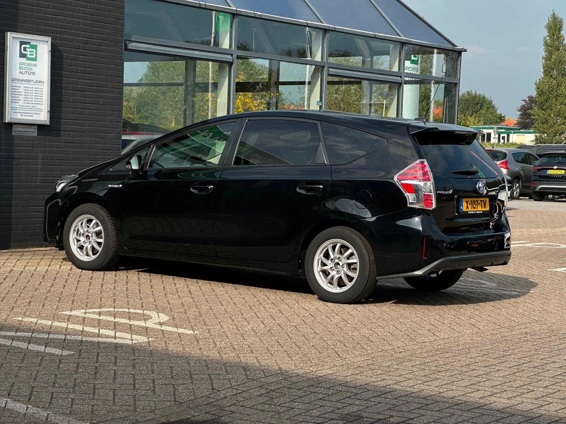 Toyota Prius + 1.8 Active/7-PERS/CAMERA/NAVI/AUTOMAAT/NETTE, Gebruikt, Euro 6, 4 cilinders, 7 stoelen