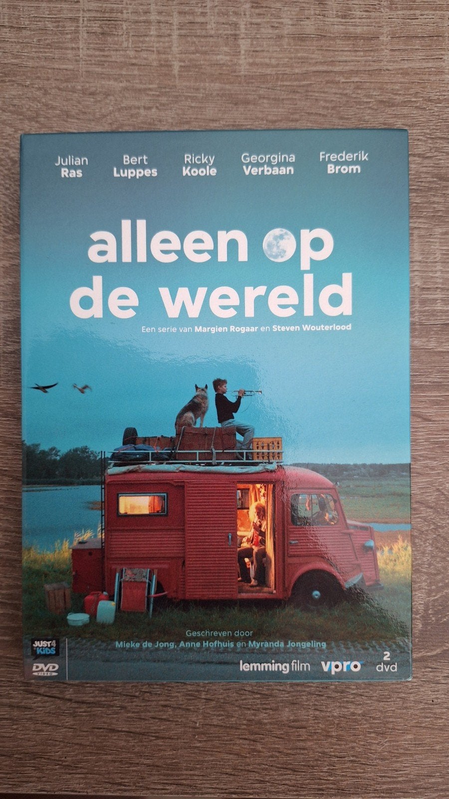 Alleen op de wereld ( dvd serie), Alle leeftijden, Ophalen of Verzenden, Zo goed als nieuw