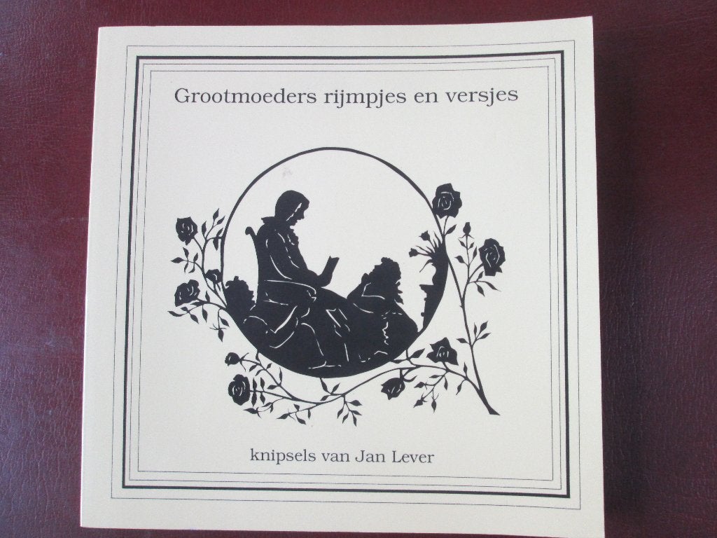 Grootmoeders Rijmpjes en Versjes, met knipsels van Jan Lever, Fictie algemeen, Jongen of Meisje, Ophalen of Verzenden, Zo goed als nieuw