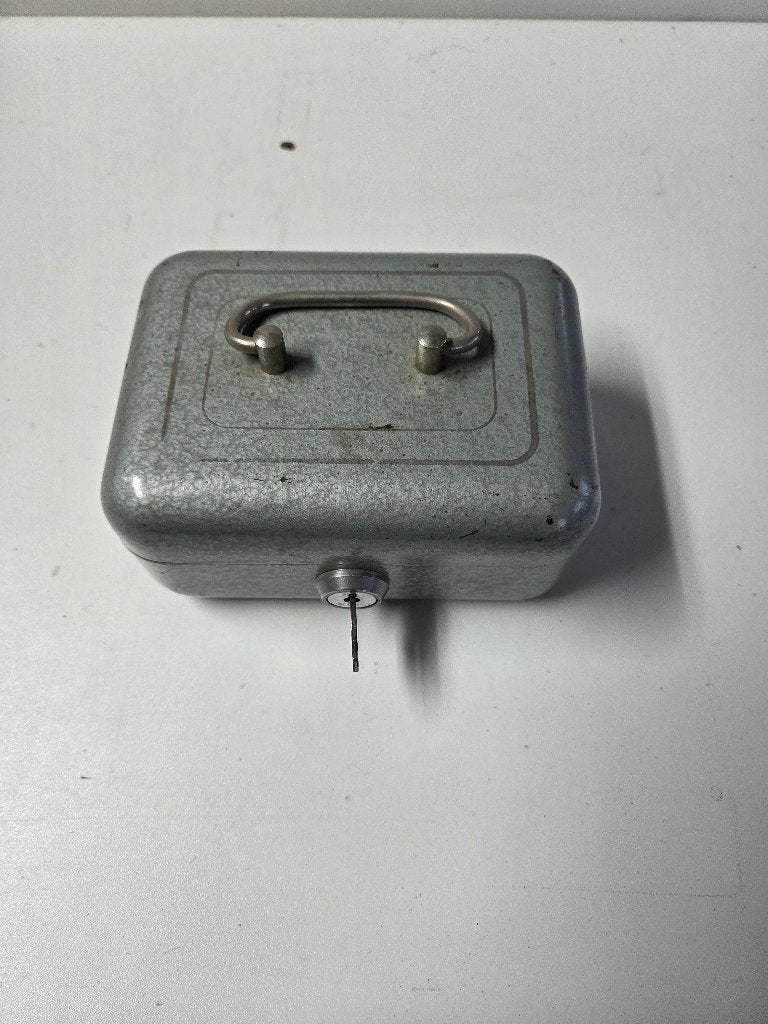 vintage geldkistje., Ophalen of Verzenden, Gebruikt, Metaal of Blik