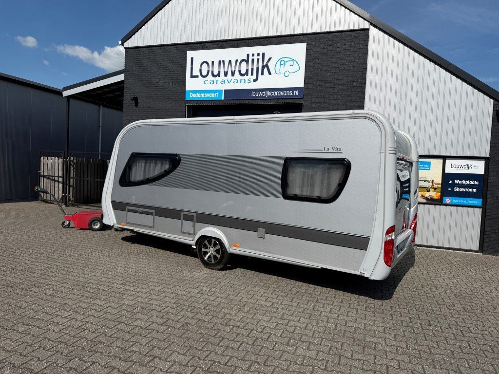 HOBBY La Vita 495 UL ’10 (Mover, Enkele Bedden), Rondzit, Hobby, 7 tot 8 meter, Bedrijf