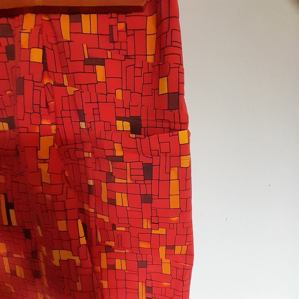 heart art triangle broek rood maat S nieuw, Maat 38/40 (M), Nieuw, Ophalen of Verzenden, Lang
