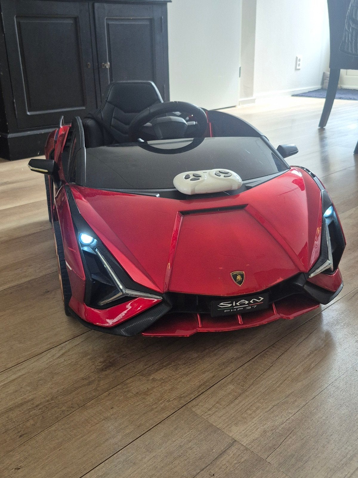Lamborghini Sián kinderauto met afstandsbediening, Ophalen, Gebruikt, Afstandsbediening