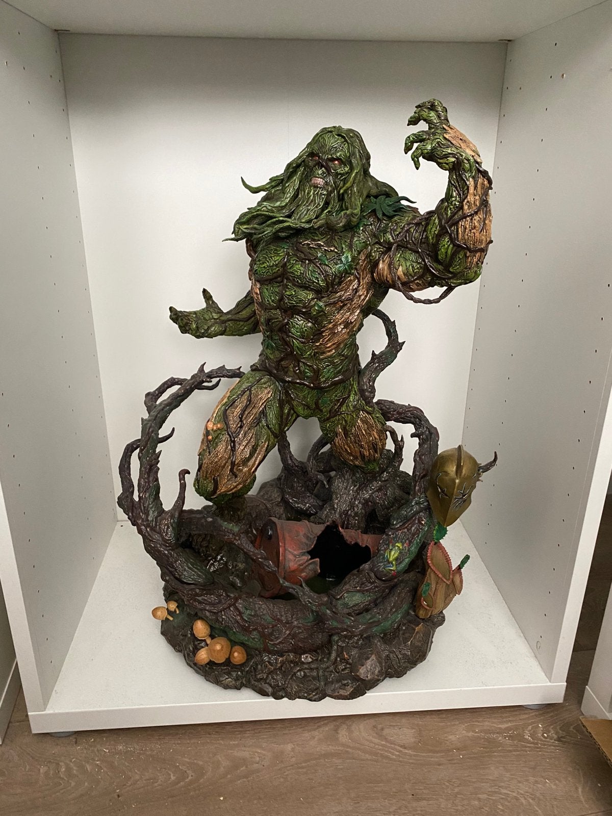 XM Studios Swamp Thing 1/4 met swap out bust, Verzamelen, Ophalen, Gebruikt, Tv, Beeldje, Replica of Model