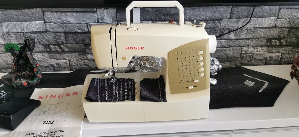 Naaimachine SINGER 7422, Ophalen of Verzenden, Zo goed als nieuw, Naaimachine, Singer