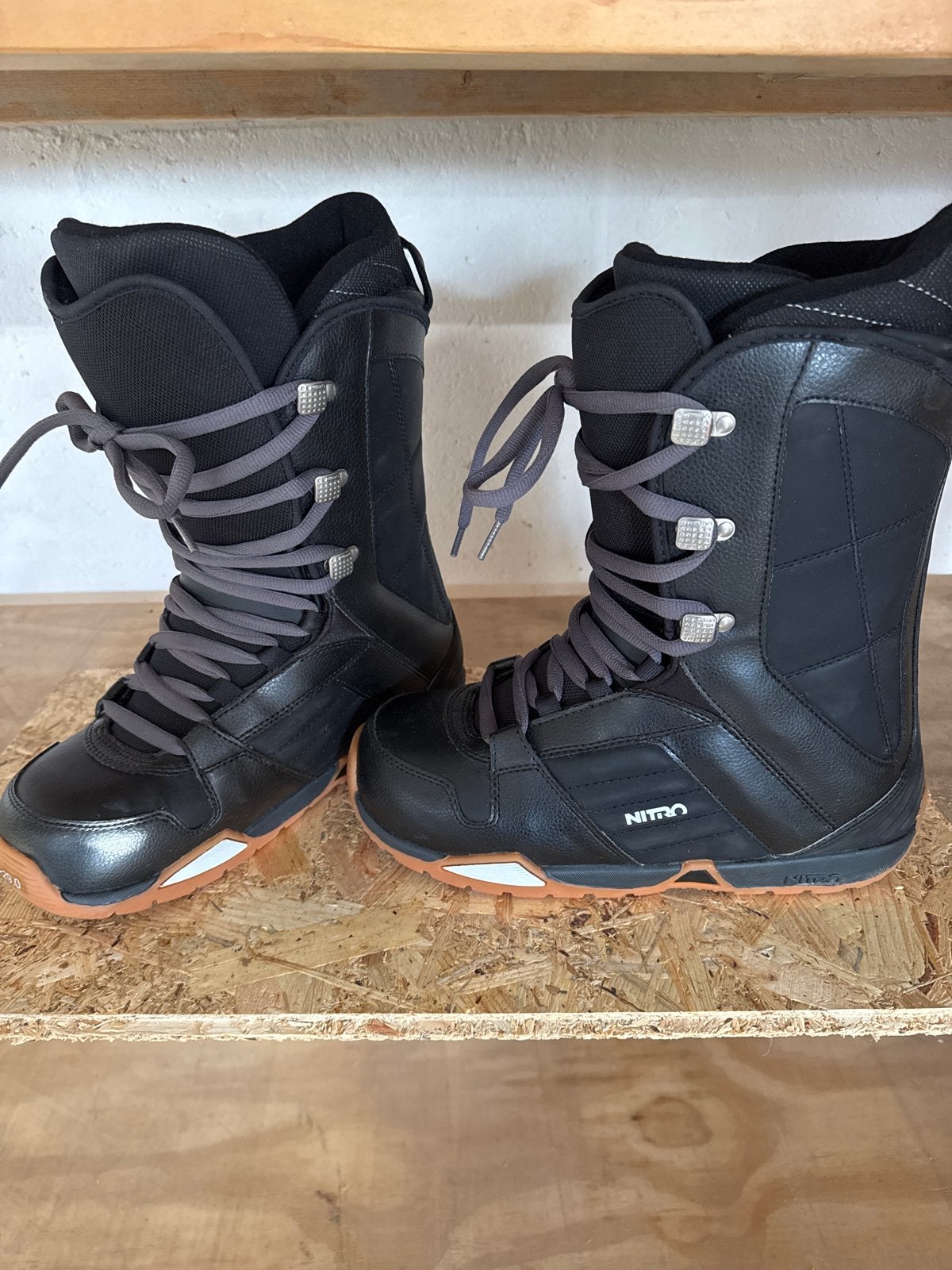 Nooit gebruikt Nitro Snowboardschoenen Maat 44 - Barrage, Sport en Fitness, Snowboarden, Ophalen of Verzenden, Nieuw, Snowboots