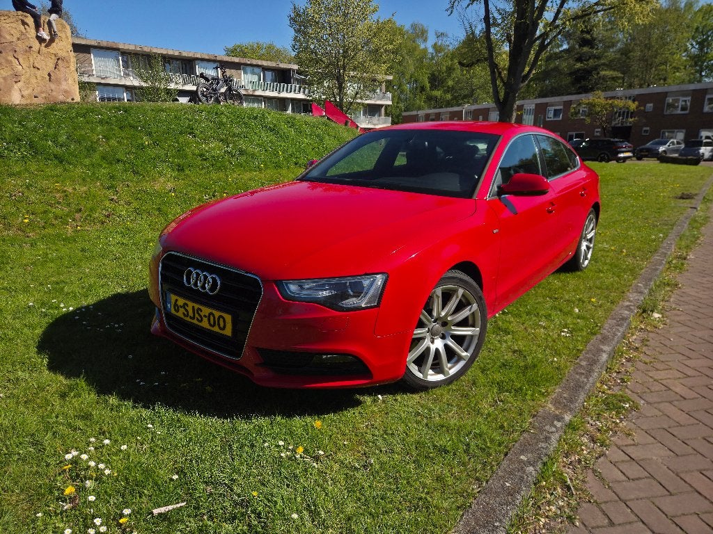 Audi A5 1.8 Tfsi 125KW Sportback M-tr 2013 Rood, Auto's, Zwart, 4 cilinders, 4 stoelen, 170 pk