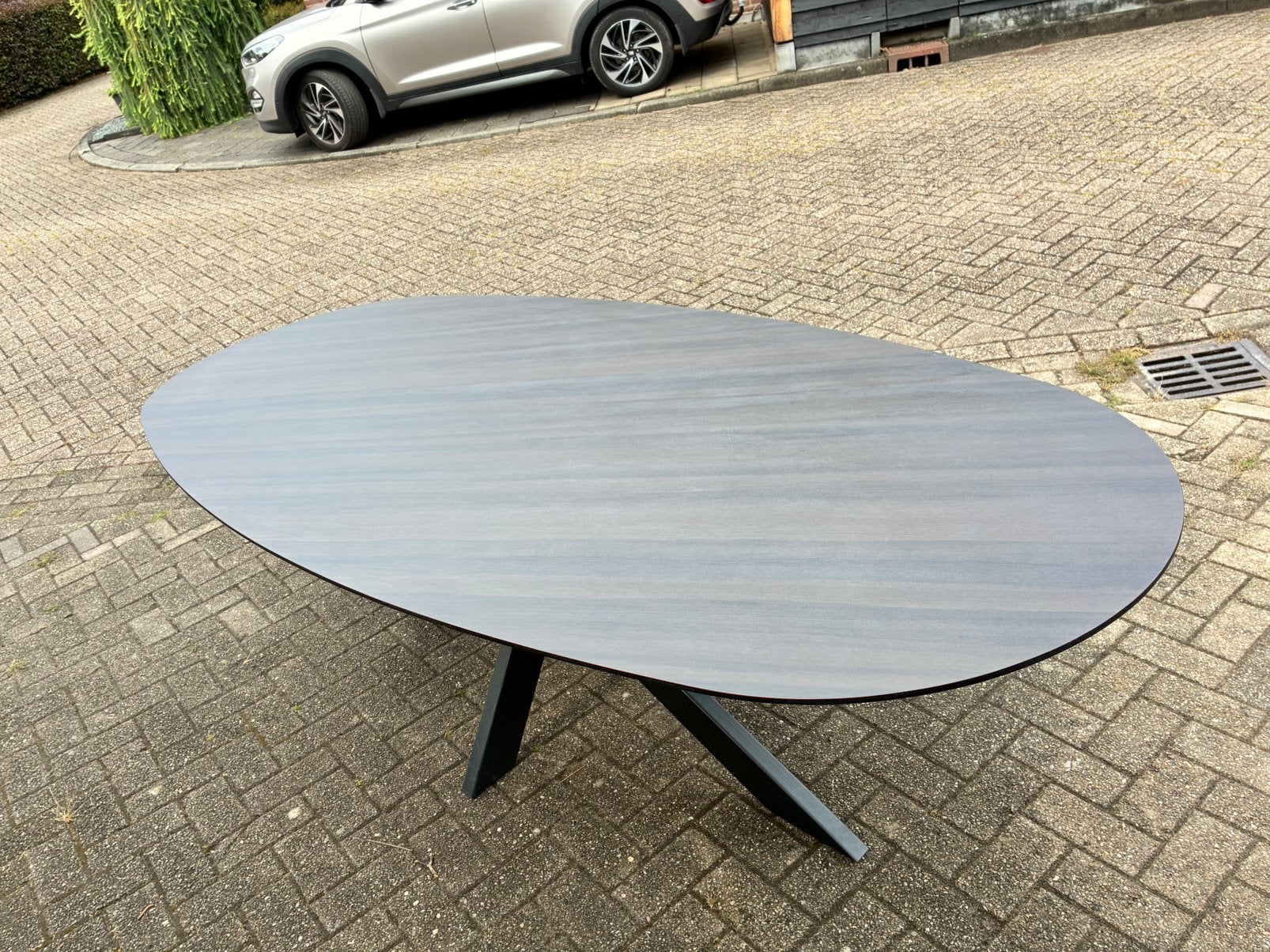 2 jaar oude Ovale eettafel 240 x 110 cm | bieden vanaf €150, Ophalen, Modern, industrieel, 100 tot 150 cm, 200 cm of meer