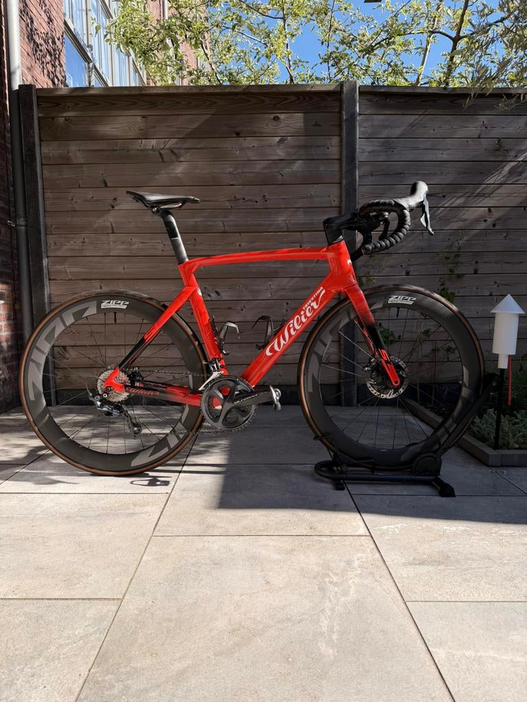 Wilier Cento 10SL / Maat L / Zipp 404 / Powermeter / Ultegra, 28 inch, Carbon, Heren, Zo goed als nieuw