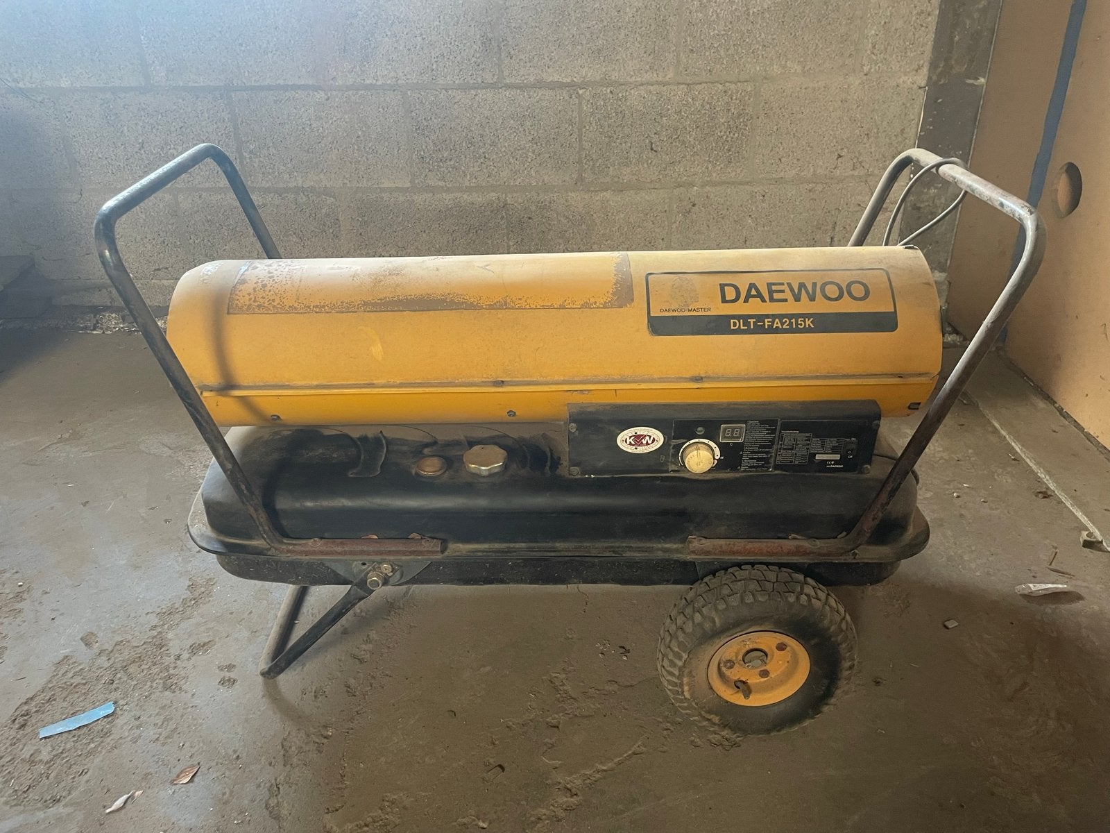 Daewoo DLT-FA215K heteluchtkanon - op diesel, 30 tot 80 cm, Gebruikt, Kachel, Ophalen of Verzenden