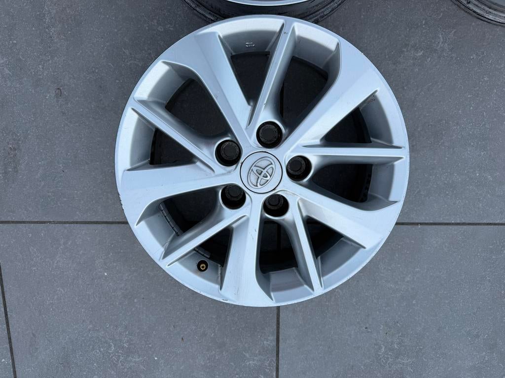 Velgen 16 inch voor Toyota Corolla, Auris en Prius Plus, Gebruikt, Velg(en), 16 inch, All Season