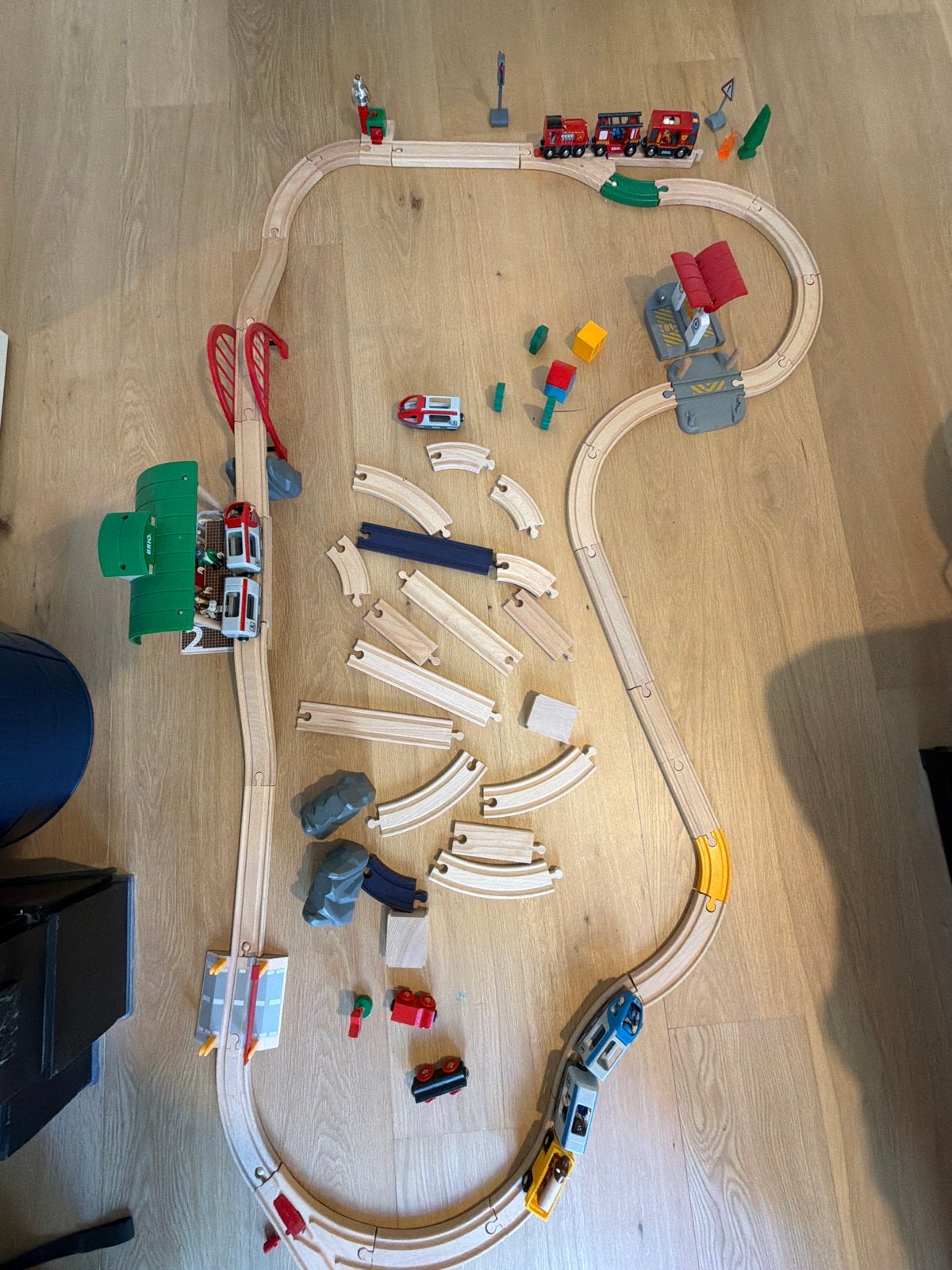 Grote Brio treinbaan set met treinen en accessoires, Ophalen, Gebruikt, Jongen of Meisje