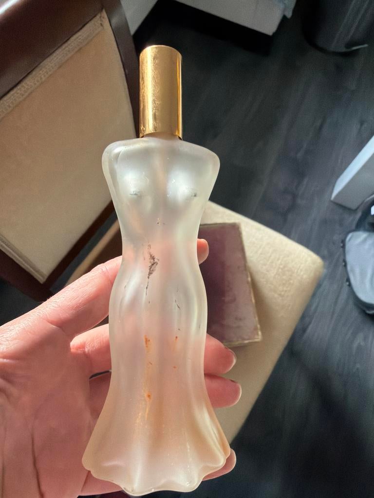 Vintage parfumflesje in de vorm van een vrouw, Verzenden, Gebruikt