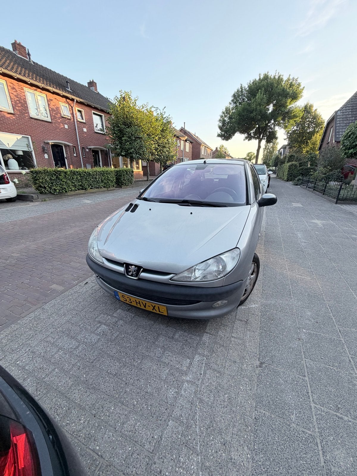 Peugeot 206 1.4 5D 2002 Grijs, Auto's, Voorwielaandrijving, Stof, 4 cilinders, Origineel Nederlands