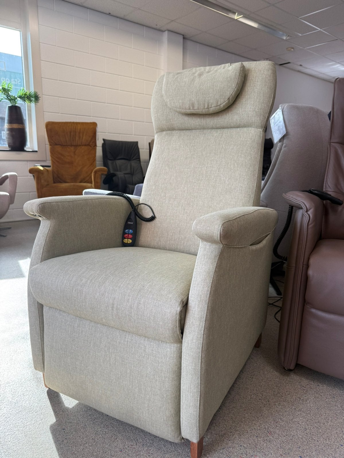 Fitform Riposo staopstoel relax fauteuil gratis bezorgd, Huis en Inrichting, Ophalen of Verzenden, Zo goed als nieuw, Stof, Ruim 100 modellen in alle kleuren en maten