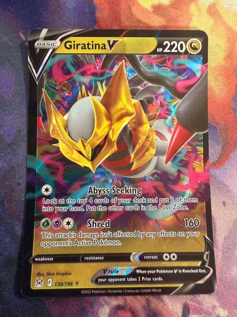 Pokemon GIRATINA V Rare 130/196 (SWSH Lost Origin), Verzenden, Zo goed als nieuw, Losse kaart, Foil