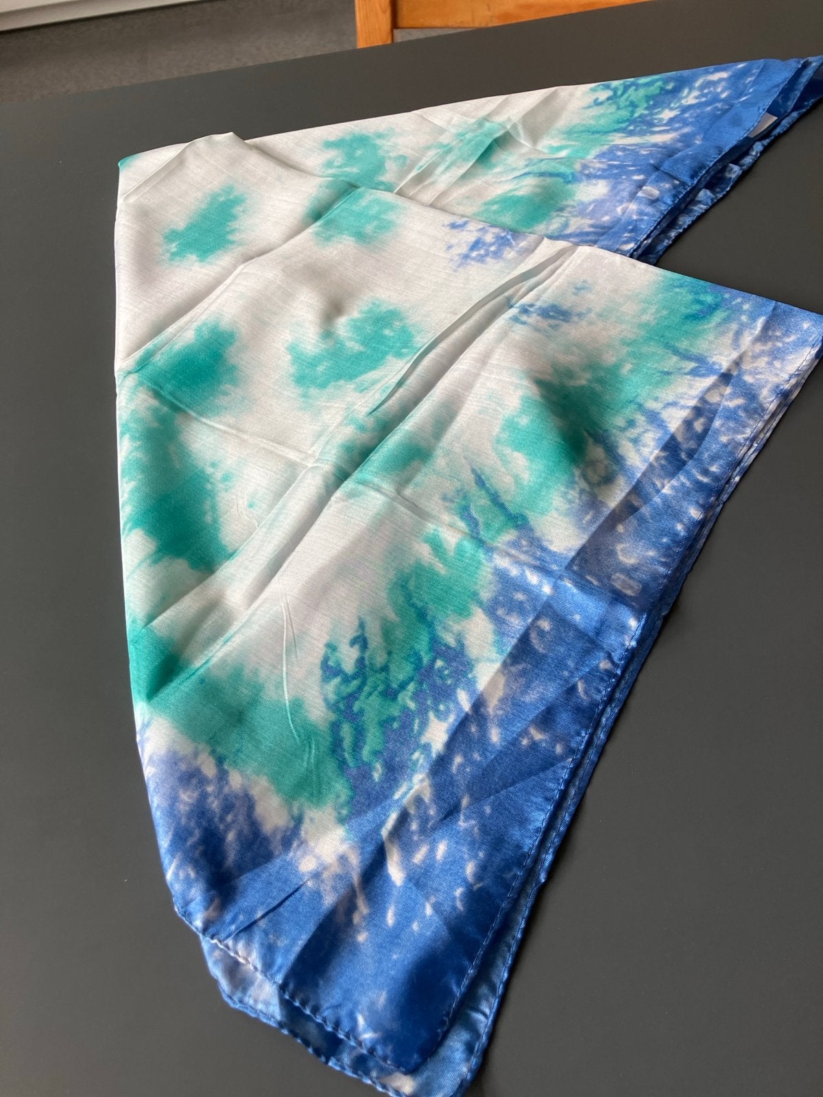 Blauwe en Groene Tie-Dye Sjaal - 100% Polyester, Ophalen of Verzenden, Nieuw