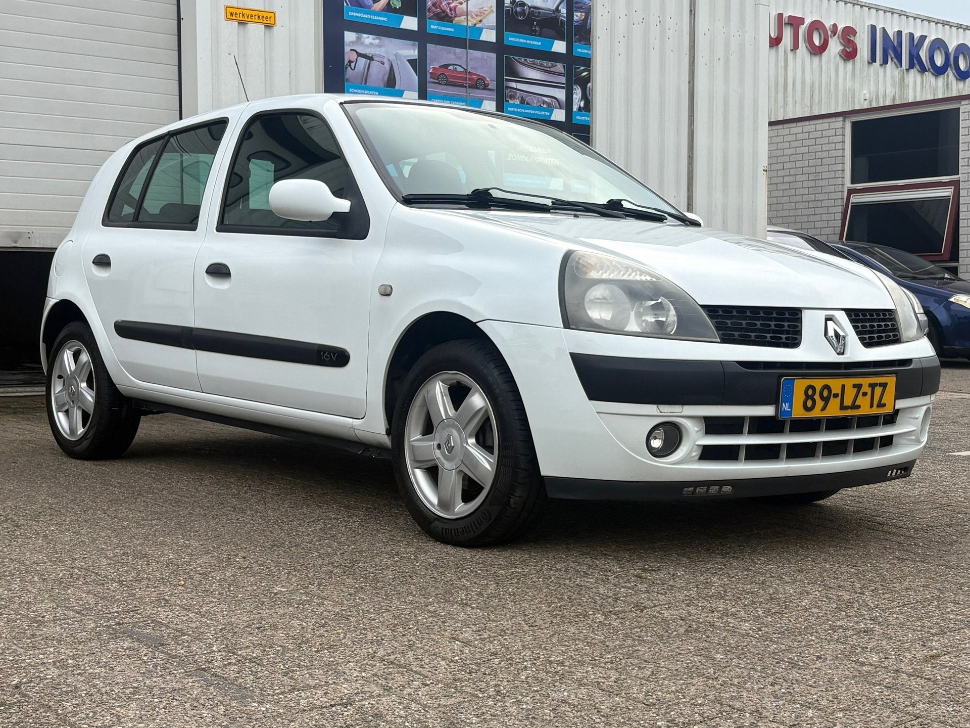Foto 2 van Renault Clio 1.2-16V Dynamique