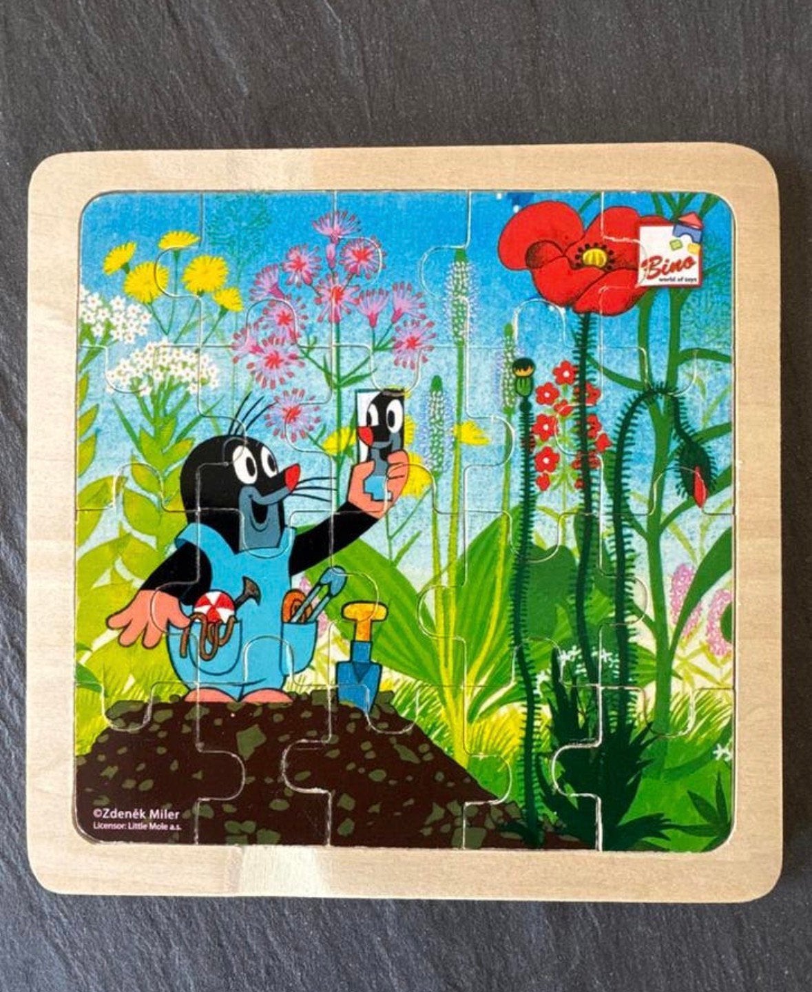 Houten puzzel het Molletje (Krtek) van Bino, Ophalen of Verzenden, Zo goed als nieuw, Overige typen