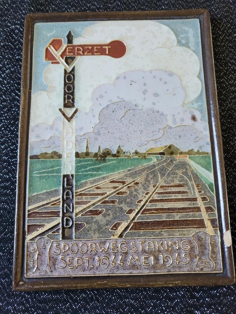 Tegel Spoorwegstaking 1944-1945 - G.H. Delft, Antiek en Kunst, Ophalen of Verzenden