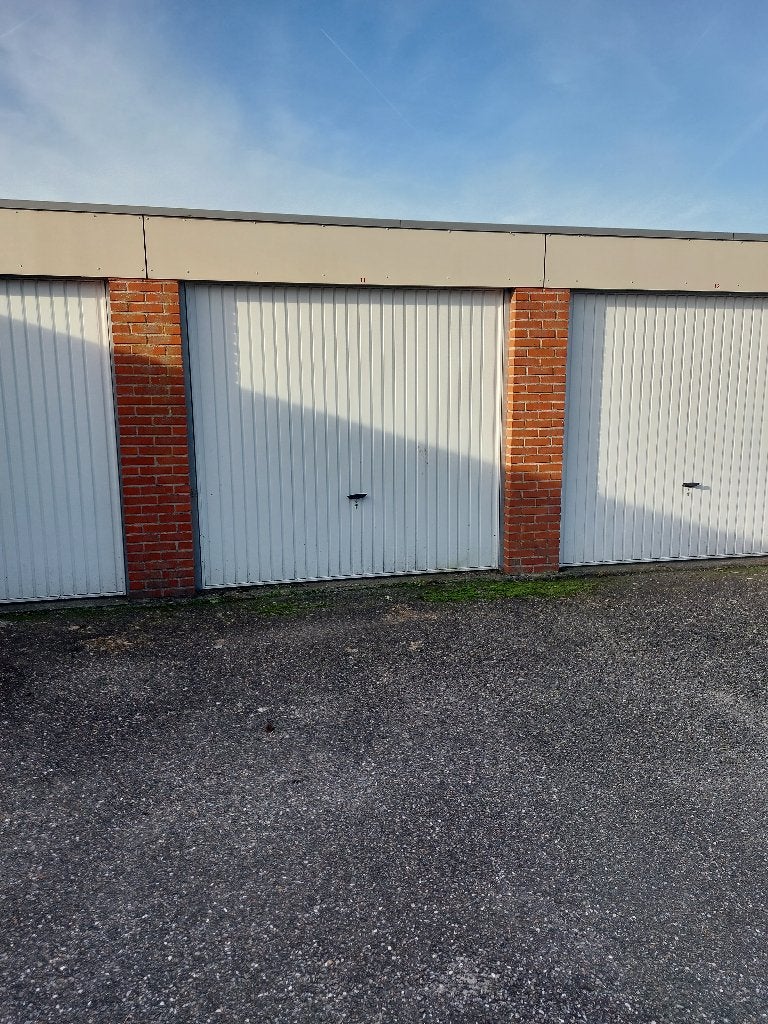 Te huur garage / opslag box in Nijverdal