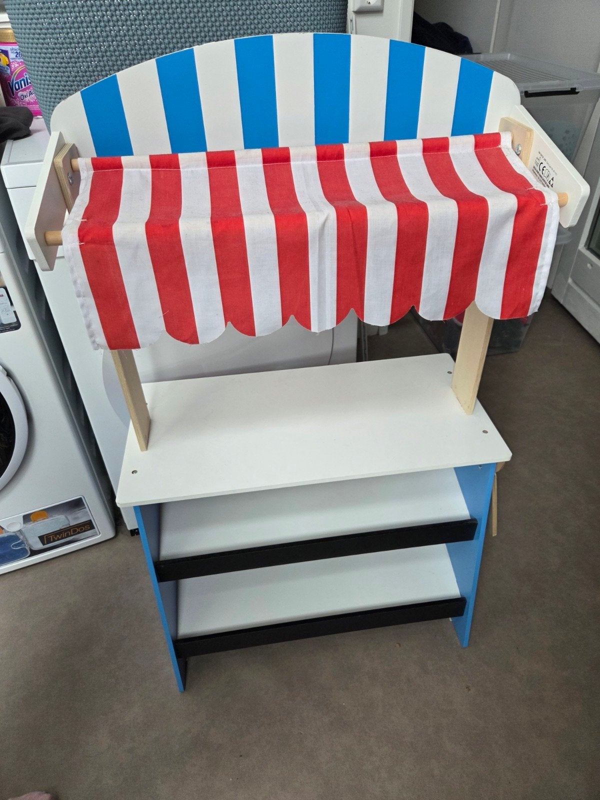 Houten Speelgoed Theater/Marktkraam, Ophalen, Zo goed als nieuw, Jongen of Meisje