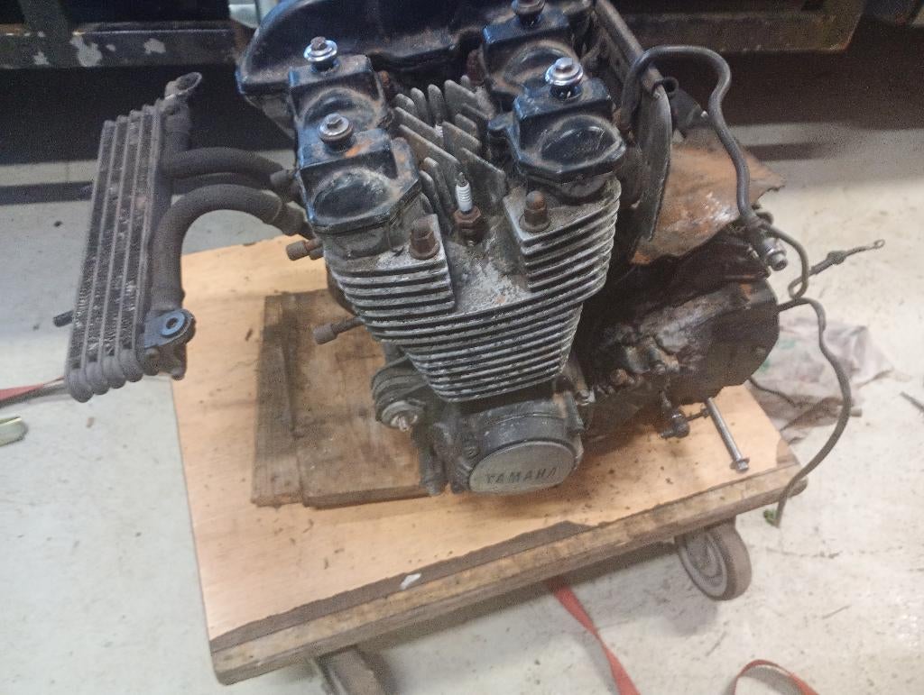 Yamaha FJ1200 motorblok 3XW + aanbouwdelen carburateurs e.d., Ophalen