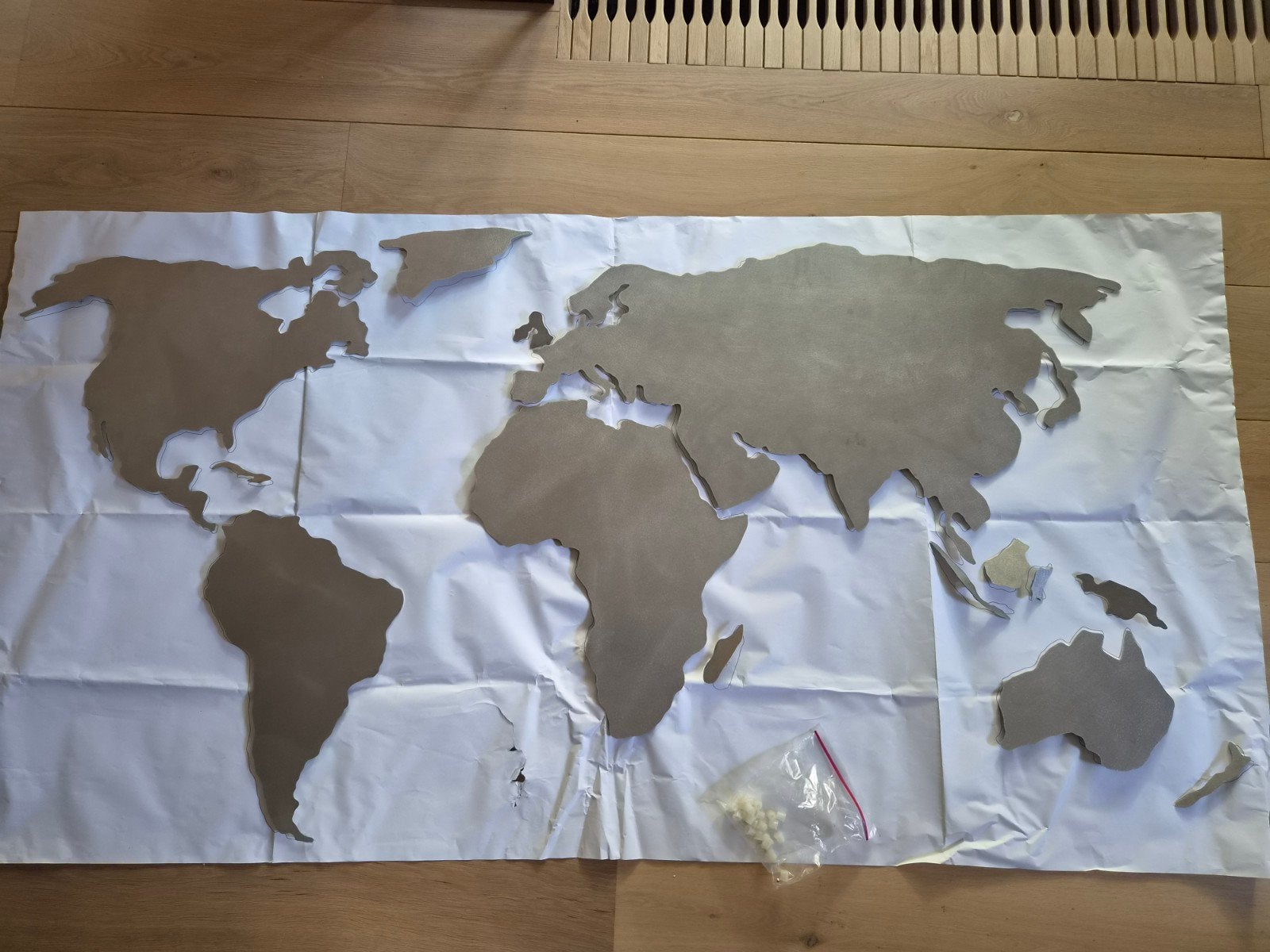 Grote geborsteld alluminium wereldkaart / wanddecoratie, Metaal, Gebruikt, 100 cm, Ophalen of Verzenden