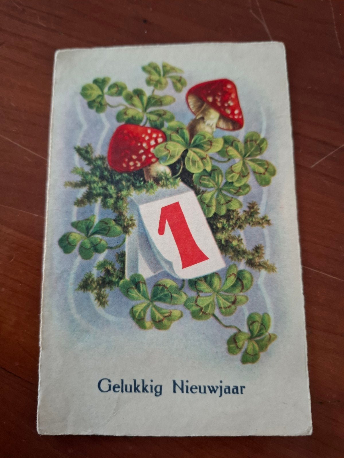 Oude Nieuwjaarskaart met klavertjes vier en paddestoelen, Ophalen of Verzenden, 1920 tot 1940, Gelopen, Feest(dag)