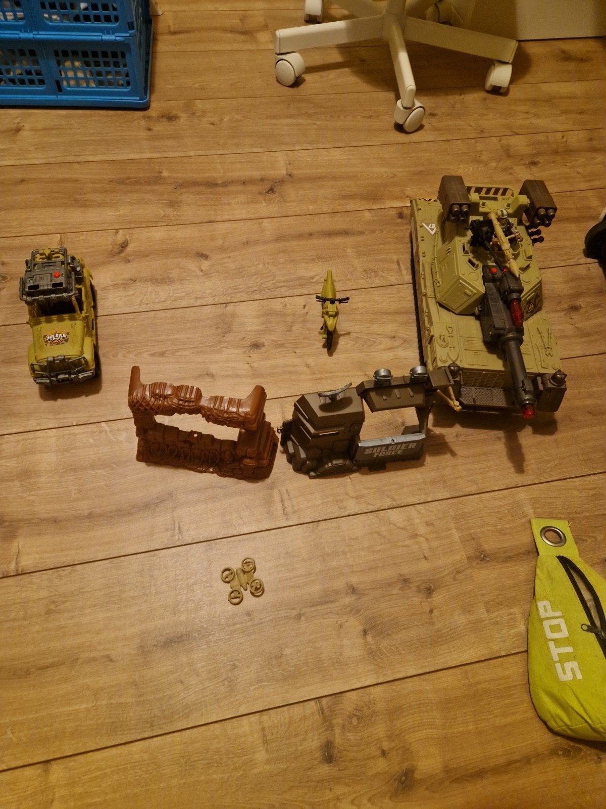 Soldier Force Speelset met Tank, Jeep en Accessoires, Ophalen of Verzenden, Gebruikt