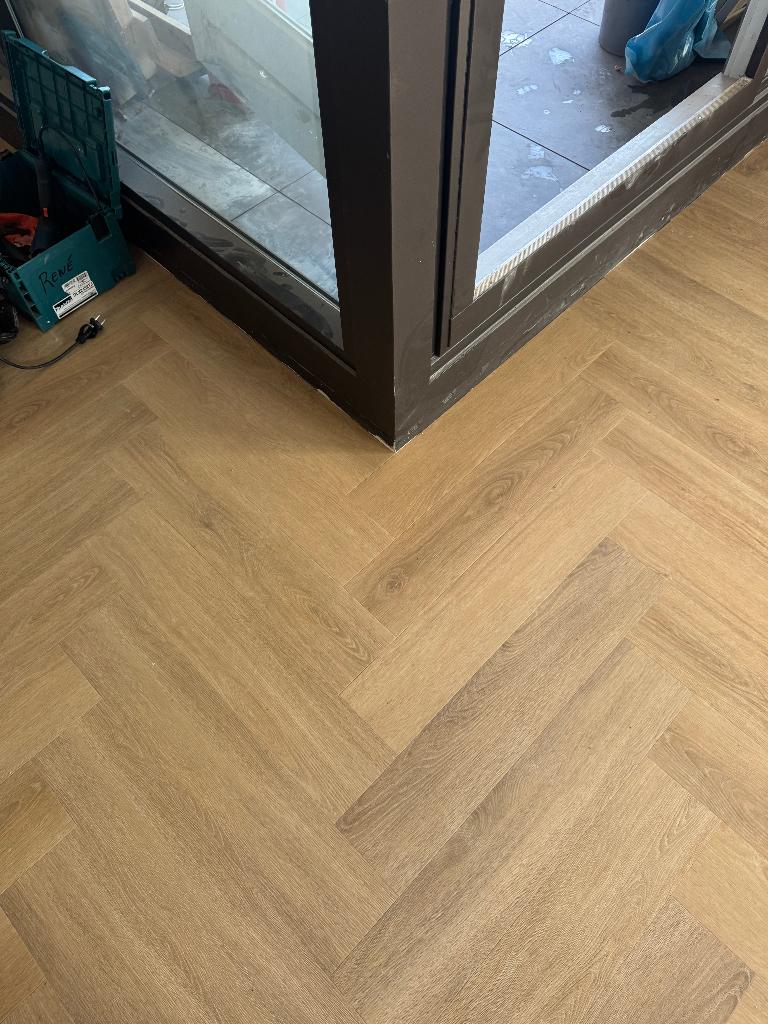 Pvc Visgraat compleet gelegd vanaf €69 / m2 incl. B.t.w., Diensten en Vakmensen, Vloerleggers en Parketteurs, Garantie, Laminaat of Parket