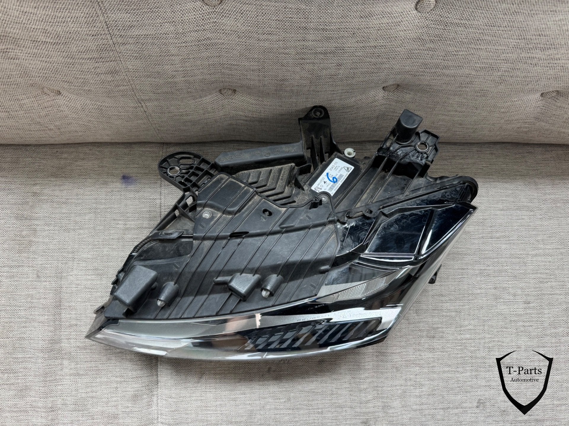 peugeot 308 koplamp links 9851673380, Taurusavenue 1
2132 LS  Hoofddorp, NL, Gebruikt, Contact.group@renault.com, Stellantis N.V.