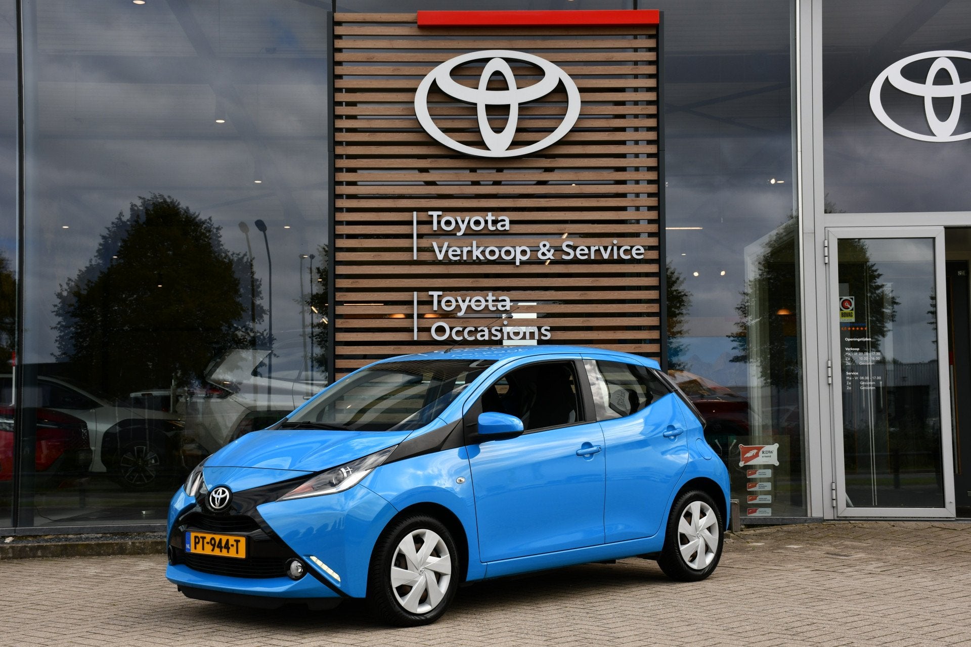 Toyota Aygo 1.0 VVT-i x-play 5 Deurs 72pk | Airco | Bluetoot, Stof, Gebruikt, Verwarmde buitenspiegels, Origineel Nederlands