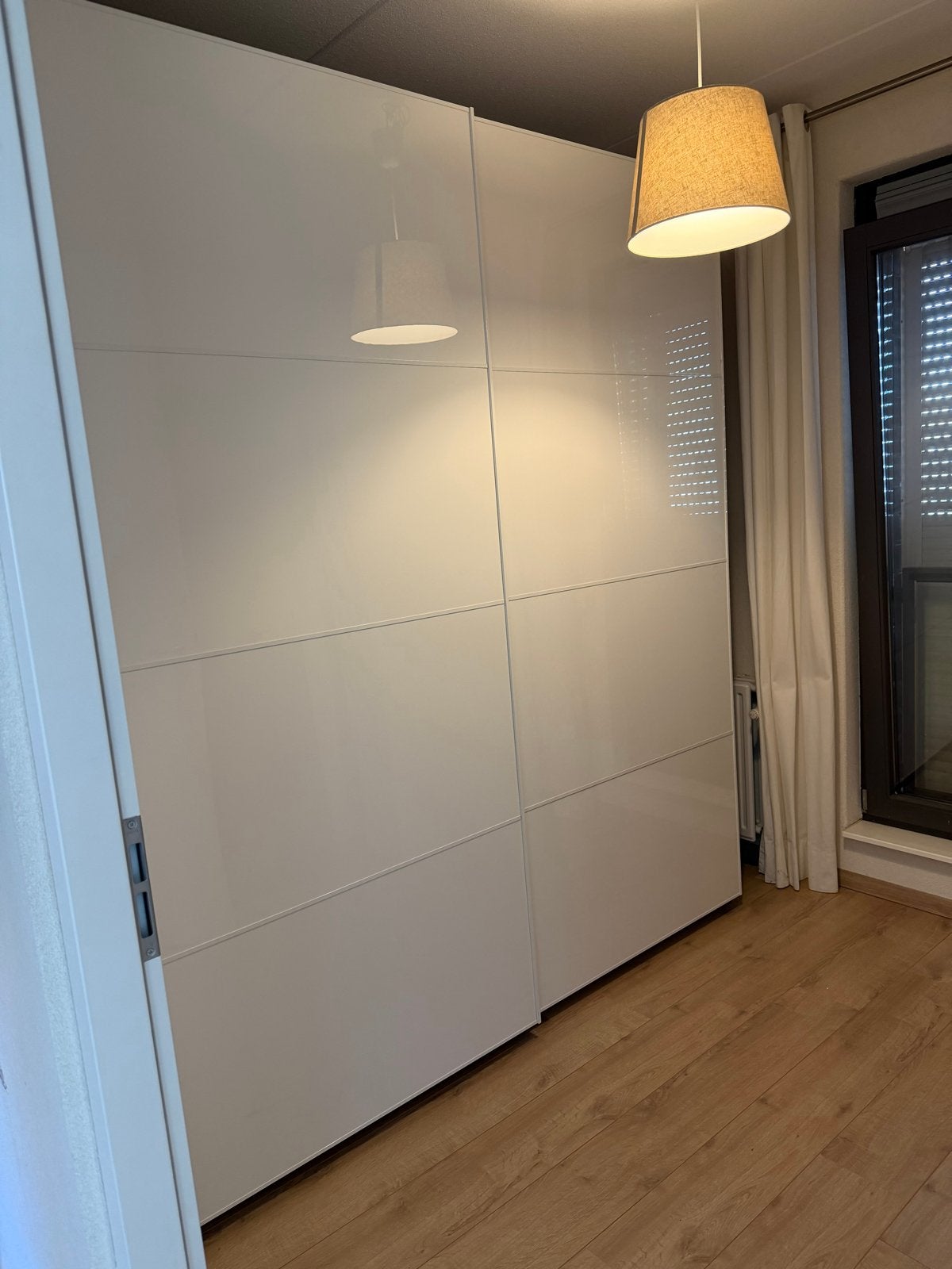 Witte kledingkast met schuifdeuren, Ophalen, Gebruikt, 200 cm of meer, 150 tot 200 cm