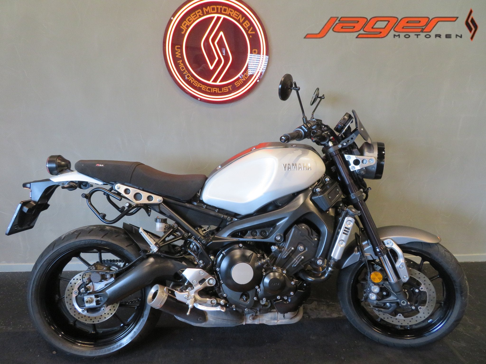 Yamaha XSR 900 XSR900 ABS PERFECTE STAAT! (bj 2016), Motoren, Bedrijf, 847 cc, Naked bike