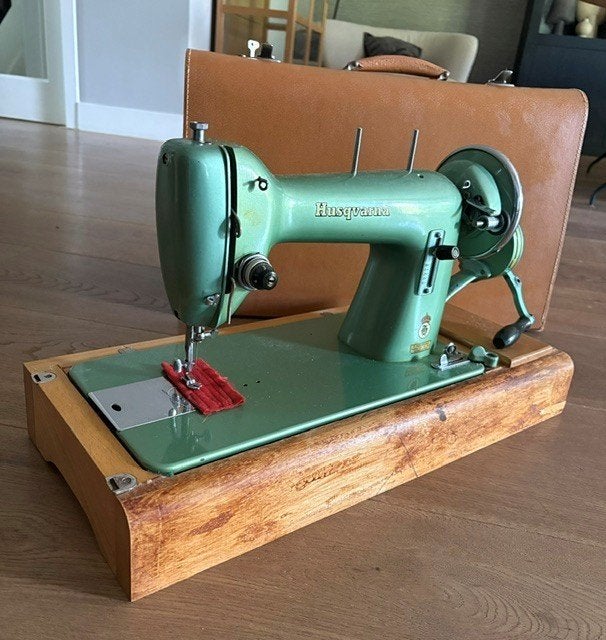 Naaimachine Husqvarna (collecters item), Ophalen, Gebruikt, Naaimachine, Husqvarna