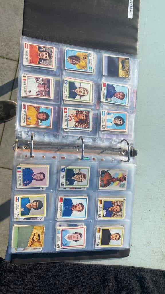 18 x panini wk 74, Verzamelen, Sportartikelen en Voetbal, Ophalen of Verzenden, Zo goed als nieuw, Buitenlandse clubs, Poster, Plaatje of Sticker