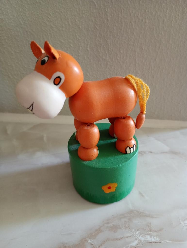 Houten drukpoppetje koe, Ophalen of Verzenden