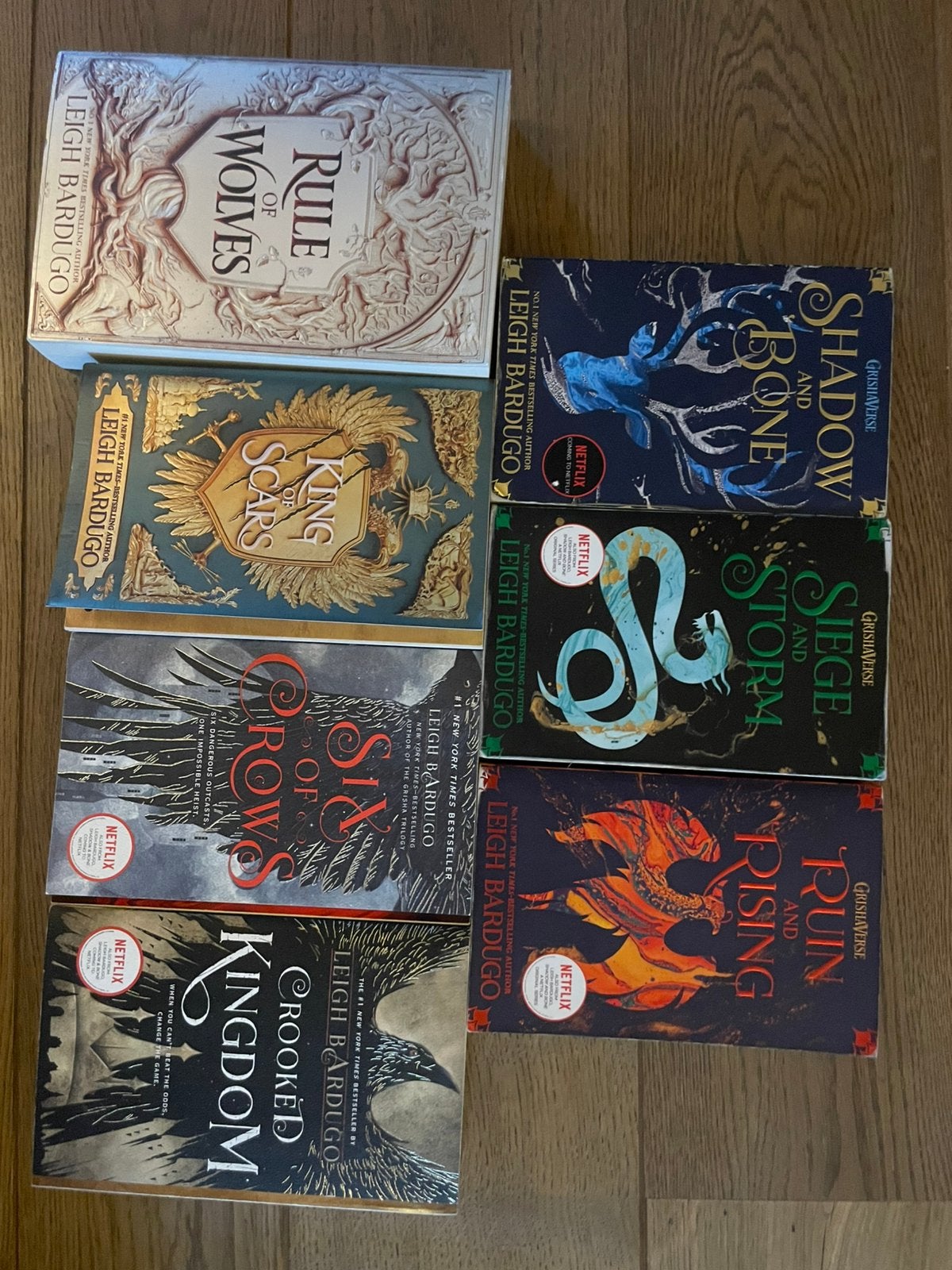 Shadow and Bone / Grishaverse, Boeken, Ophalen, Zo goed als nieuw