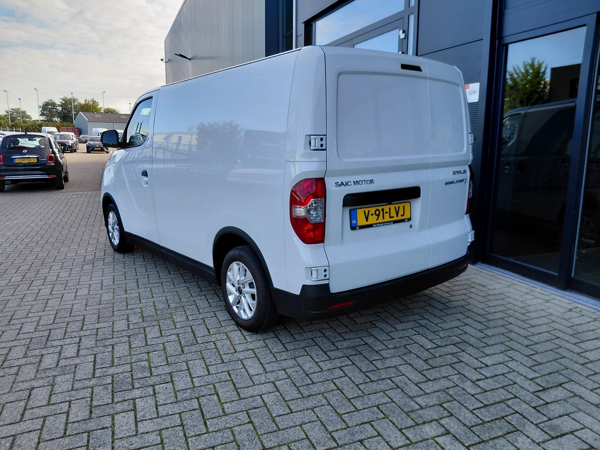Maxus eDeliver 3 L1 50 kWh | Outlet Deal | 24 maanden garant, Auto's, Gebruikt, Origineel Nederlands, 2 stoelen, 238 km