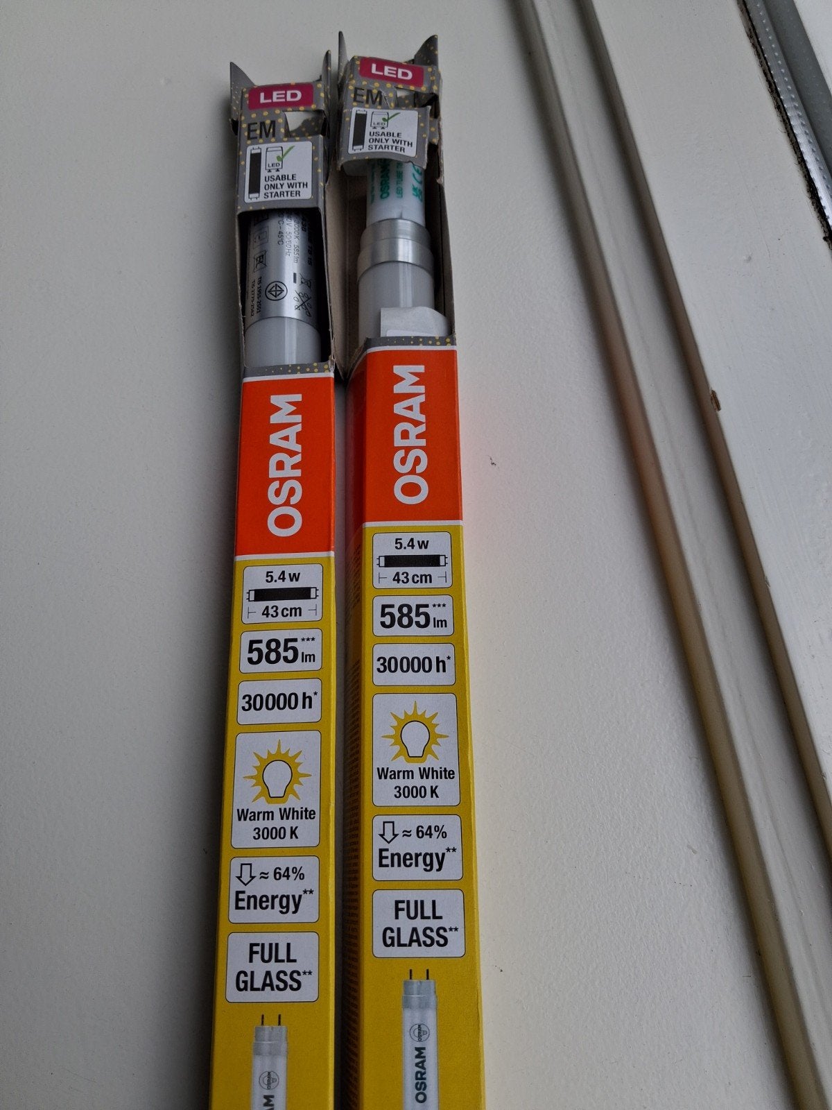 2x Osram LED TL buis 5.4W 43cm Warm Wit 3000K, Ophalen of Verzenden, Nieuw, Glas, Osram