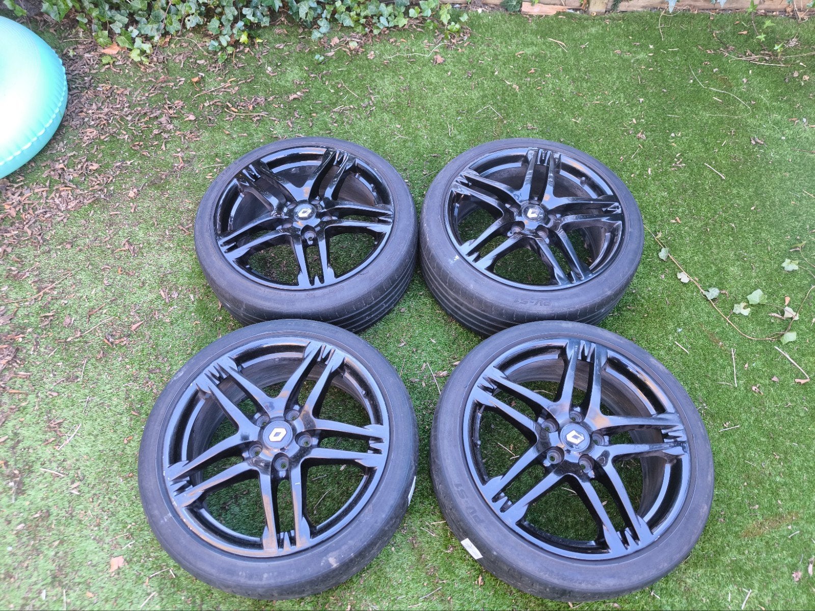 Megane 3 RS wielen met banden en spacers, Auto diversen, Ophalen