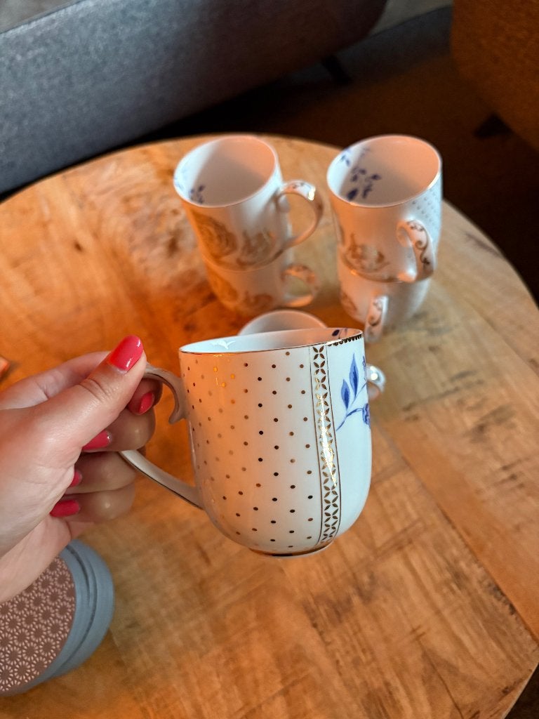 PIP Studio Royal White kopjes (32,5 cl) 6x, Nieuw, Ophalen of Verzenden, Overige stijlen, Kop(pen) en/of Schotel(s)