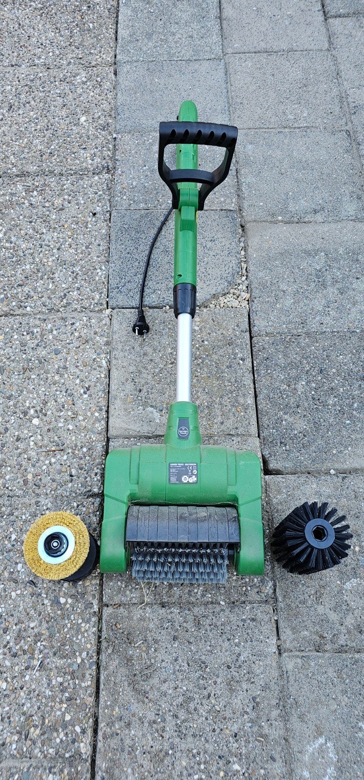 Garden Touch elektrische schoonmaakborstel - terrasreiniger, Tuin en Terras, Verticuteermachines, Ophalen of Verzenden, Zo goed als nieuw