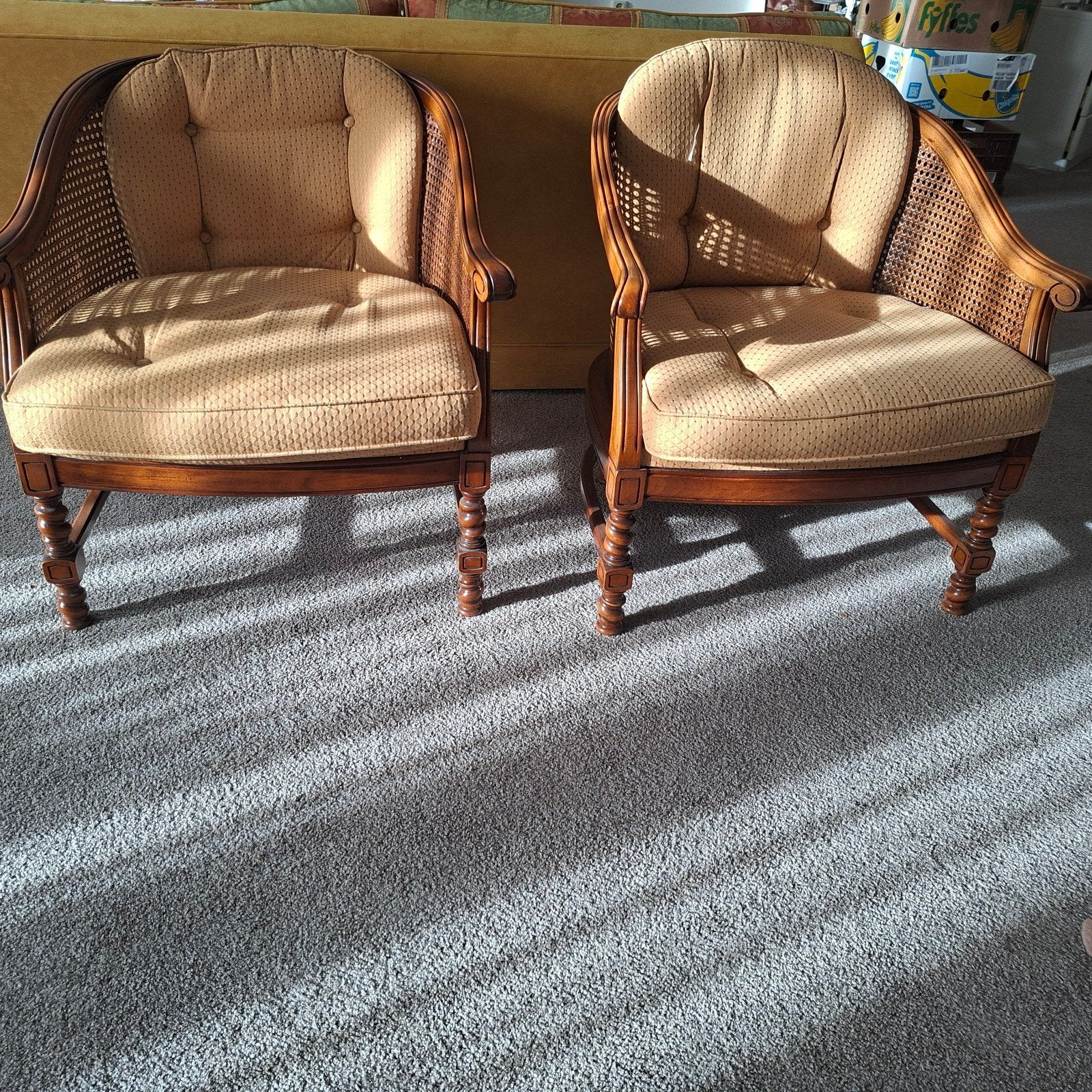 Twee leuke stoeltjes, Ophalen, Twee